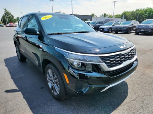Used 2022 Kia Seltos LX image 1