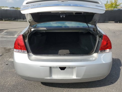 Used 2008 Chevrolet Impala LT image 23