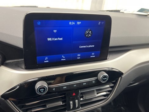 Used 2021 Ford Escape SE w/ SE Sport Appearance Package image 18