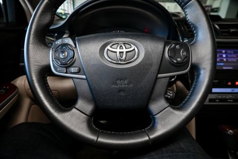 Used 2013 Toyota Camry image 31