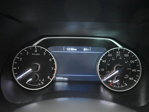 Used 2016 Nissan Maxima Platinum w/ Interior Lighting Package image 15