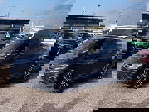 Certified 2025 Volkswagen Jetta Sport image 4