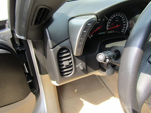 Used 2005 Chevrolet Corvette Coupe w/ Preferred Equipment Group image 15
