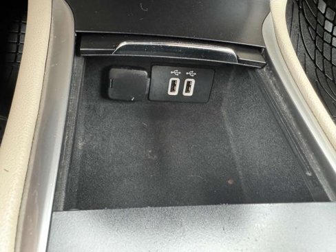 Used 2019 Lincoln MKC Premiere image 31