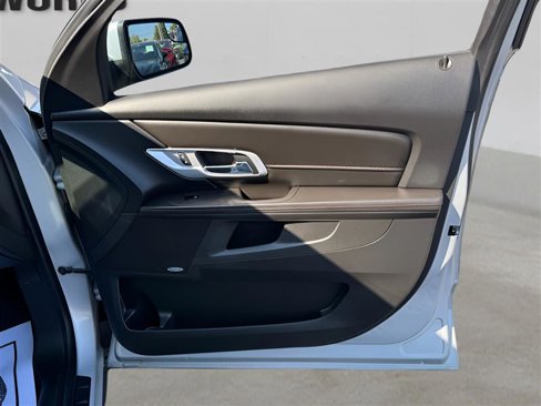 Used 2014 GMC Terrain SLT image 30
