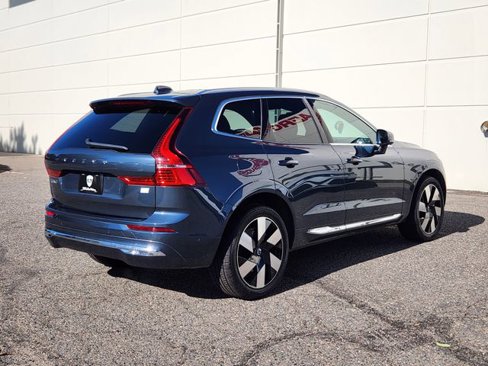Certified 2023 Volvo XC60 T8 Plus image 7