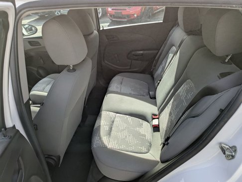 Used 2020 Chevrolet Sonic LT image 7