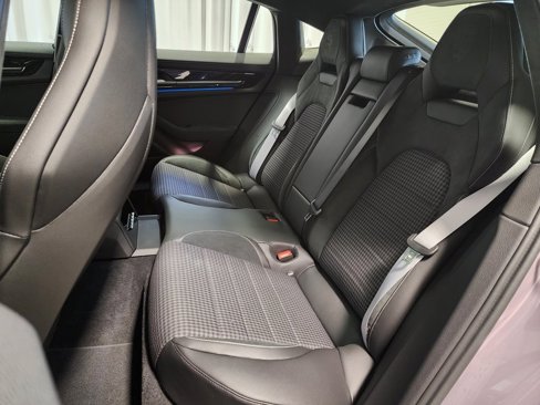 New 2025 Porsche Panamera 4 image 21