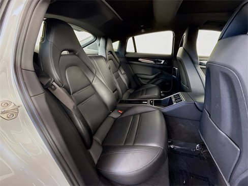 Certified 2021 Porsche Panamera image 21
