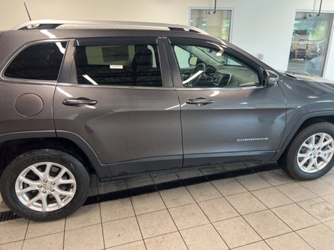 Used 2018 Jeep Compass Limited w/ Navigation Group image 8