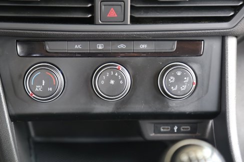 Used 2021 Volkswagen Jetta S image 19