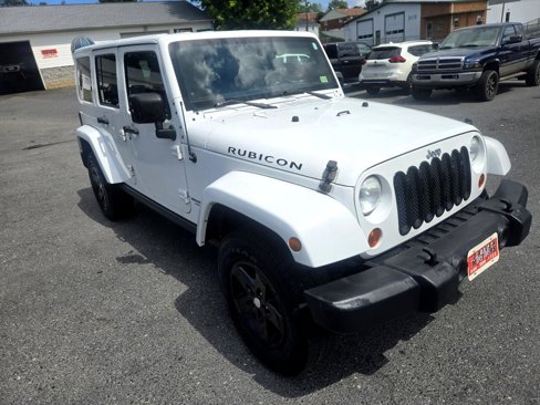 Used 2012 Jeep Wrangler Unlimited Rubicon w/ Connectivity Group image 9