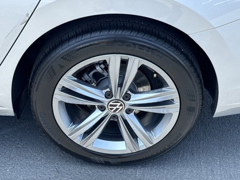 Used 2023 Volkswagen Jetta SE image 14