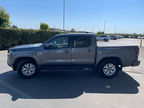 Used 2022 Nissan Frontier SV image 3