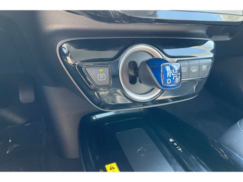 Used 2022 Toyota Prius Prime XLE image 29
