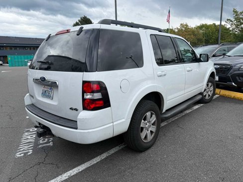 Used 2010 Ford Explorer XLT image 4