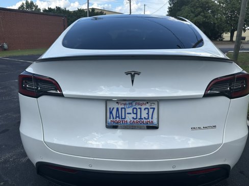 Used 2022 Tesla Model Y Performance image 7