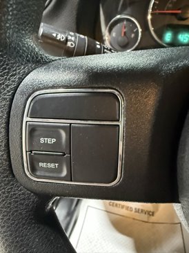 Used 2018 Jeep Wrangler Sport image 11