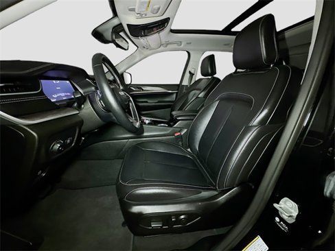 Certified 2022 Jeep Grand Cherokee Limited image 17
