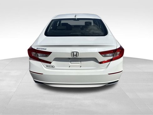 Used 2018 Honda Accord EX image 5