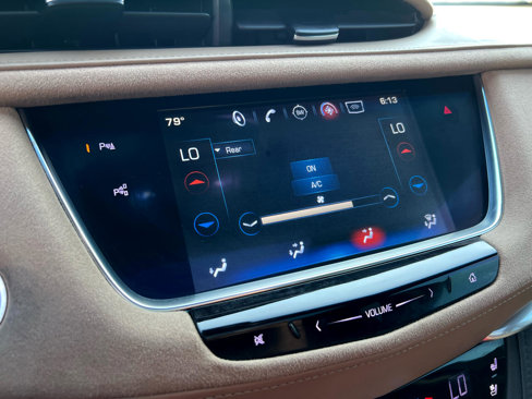 Used 2017 Cadillac XT5 Platinum w/ Driver Assist Package image 44
