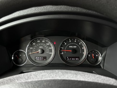 Used 2008 Jeep Commander Sport image 20