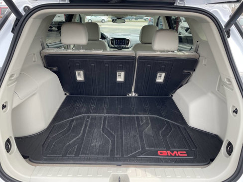 Used 2023 GMC Terrain Denali image 7