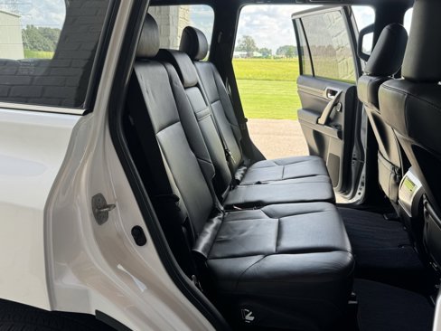 Used 2020 Lexus GX 460 Luxury image 46