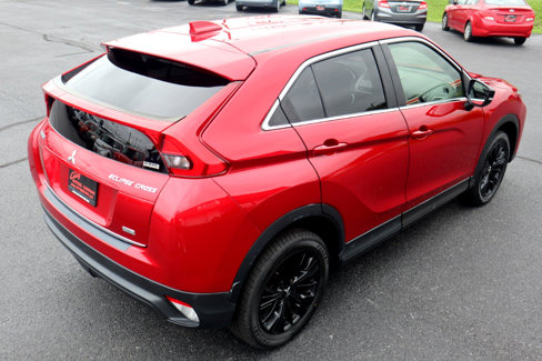 Used 2018 Mitsubishi Eclipse Cross LE image 13