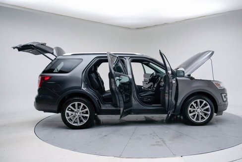 Used 2017 Ford Explorer Limited w/ Equipment Group 301A image 13