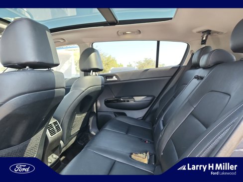 Used 2018 Kia Sportage EX w/ EX Premium Package image 17