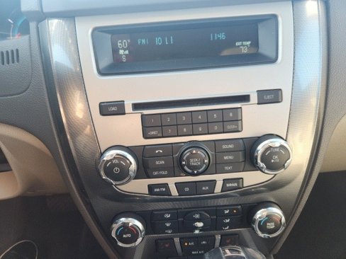 Used 2012 Ford Fusion SEL image 17
