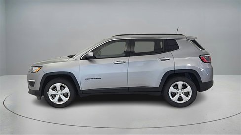 Used 2018 Jeep Compass Latitude image 4