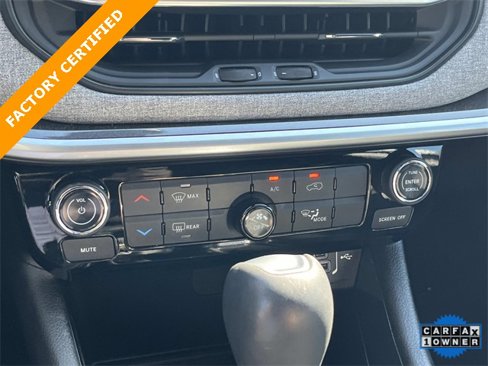 Used 2023 Jeep Compass Latitude image 29