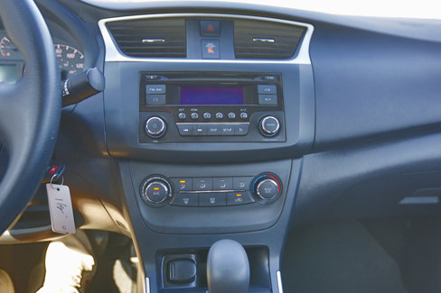 Used 2017 Nissan Sentra SR image 8
