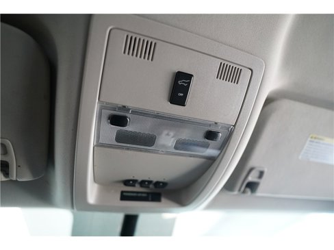 Used 2010 Cadillac Escalade AWD image 29
