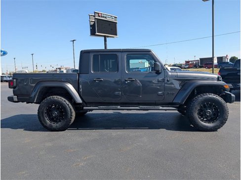 Used 2021 Jeep Gladiator Sport image 8