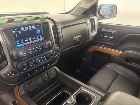 Used 2018 Chevrolet Silverado 1500 LTZ w/ Sport Package image 12