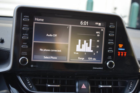 Used 2020 Toyota C-HR LE image 54