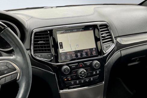 Used 2019 Jeep Grand Cherokee Overland image 6