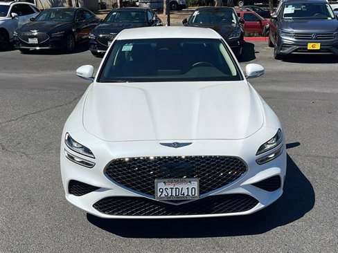Used 2025 Genesis G70 2.5T image 2