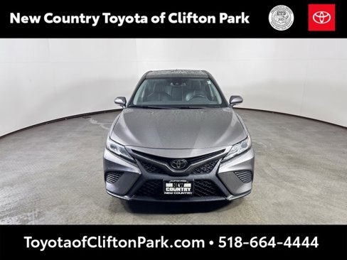 Used 2020 Toyota Camry SE image 8