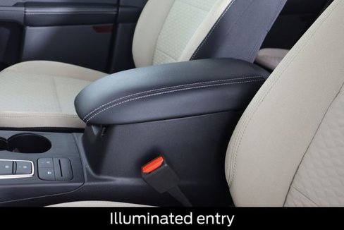 Used 2022 Ford Escape SE image 54