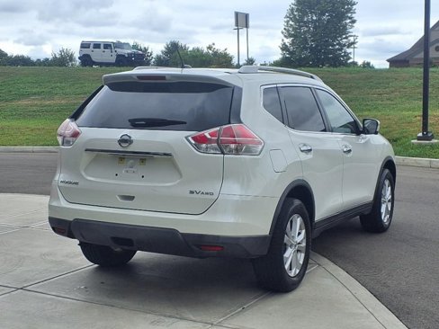 Used 2016 Nissan Rogue SV w/ SV Premium Package image 6