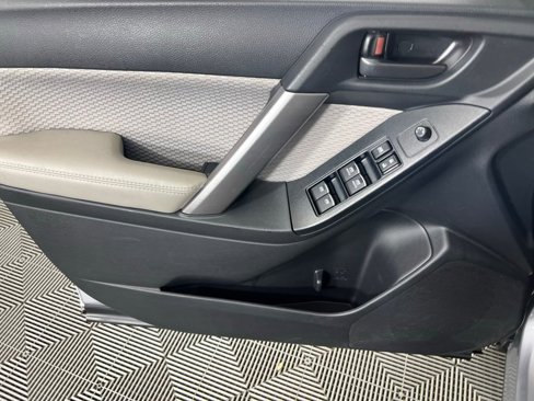 Used 2018 Subaru Forester 2.5i Premium image 25