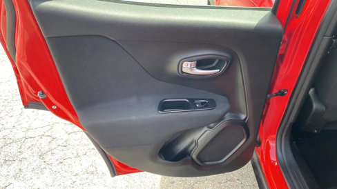 Used 2019 Jeep Renegade Sport w/ UConnect 7.0 Group image 26