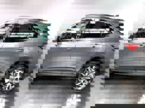 Used 2022 Ford Escape Titanium w/ Class II Trailer Tow Package image 13