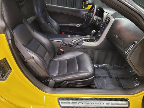 Used 2007 Chevrolet Corvette Coupe w/ Preferred Equipment Group image 31