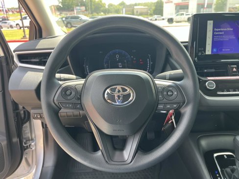 Used 2026 Toyota Corolla LE image 15