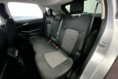 Used 2016 Ford Edge SE image 26